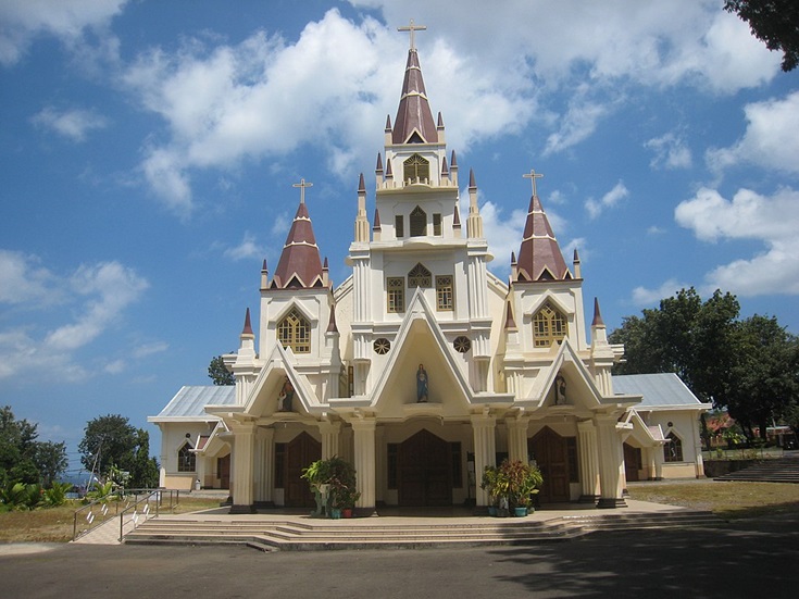 Chapels of Larantuka, East Flores – Island Festivities (source:wikipedia.org)