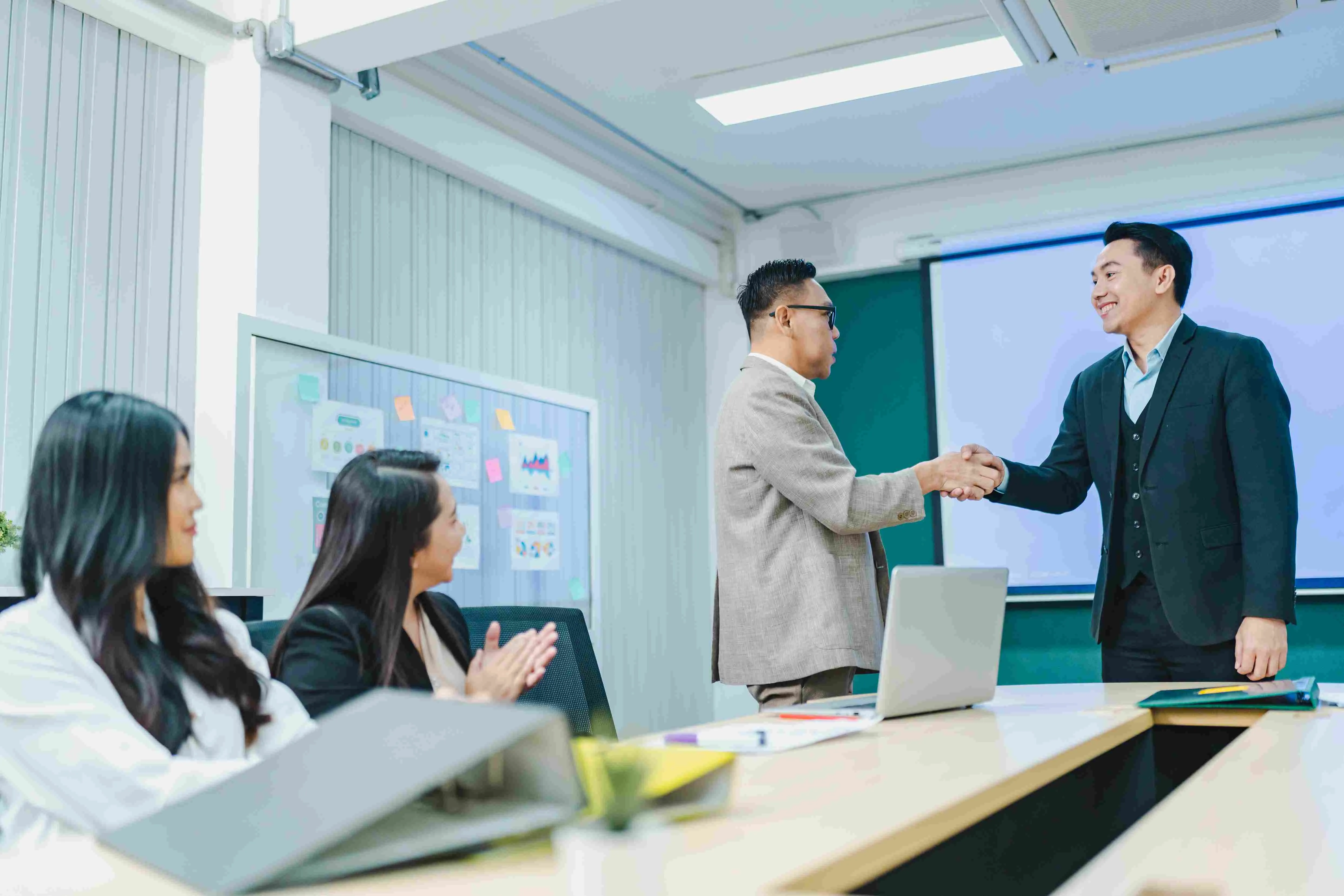 Abstract Fluid Shape